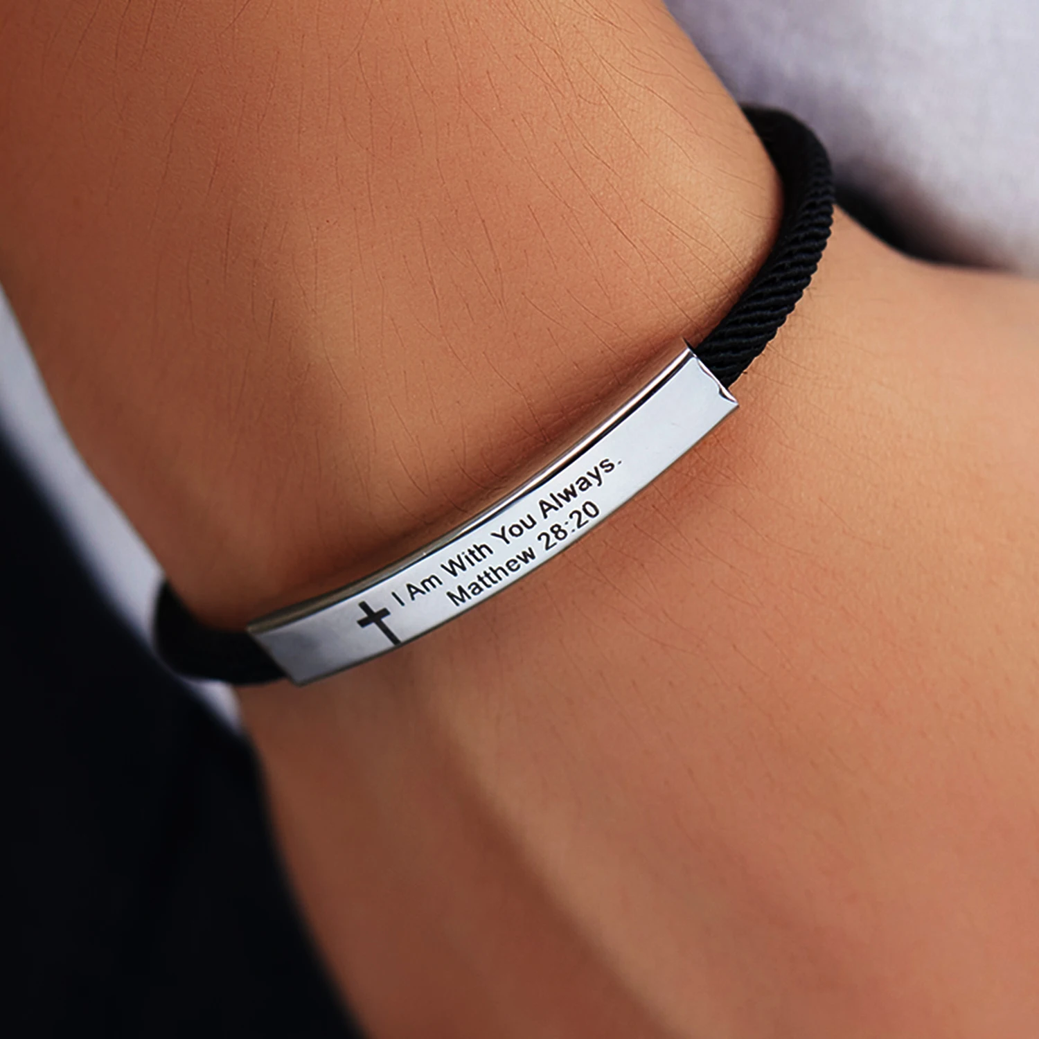 5PCS New Trendy Cross Bible Laser Engraving Letters Bracelet Personality Punk Stainless Steel Bracelet Men Women Jewelry Gift
5PCS New Trendy Cross Bible Laser Engraving Letters Bracelet Personality Punk Stainless Steel Bracelet Men Women Jewelry Gift