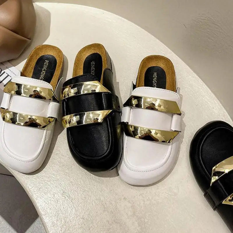 New Metal Chain Brand Design Gold Women Slipper Closed Toe Slip On Mules Shoes Casual Slides Ytmtloy Indoor 2022 Zapato Mujer 1
New Metal Chain Brand Design Gold Women Slipper Closed Toe Slip On Mules Shoes Casual Slides Ytmtloy Indoor 2022 Zapato Mujer 1