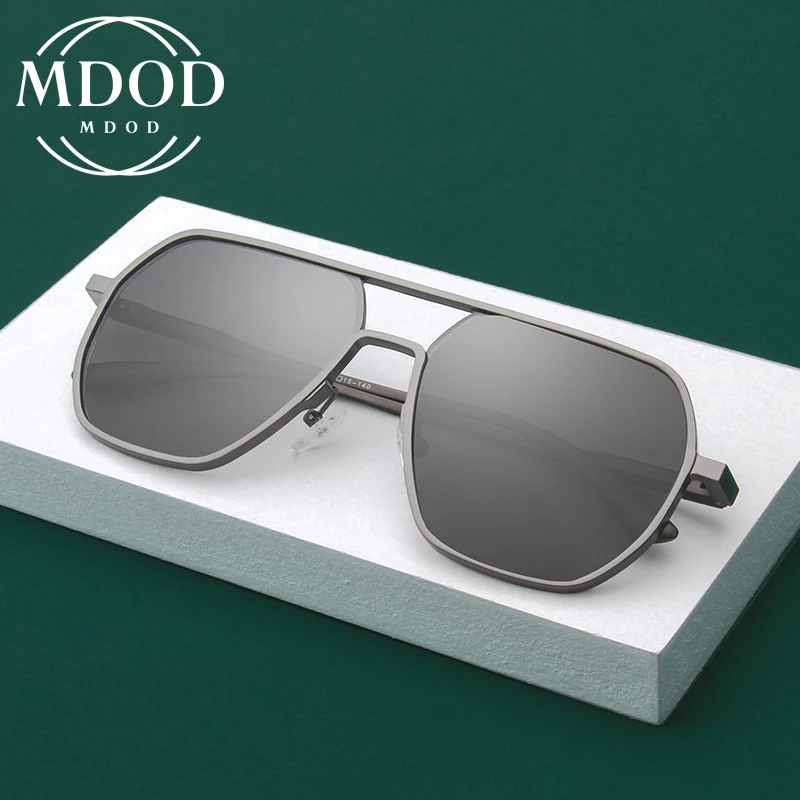 Photochromic Polarized Sunglasses Men Womwn Aviator Style UV400 Shades Aluminum Magnesium Frame Spring Hinge for Driving Outdoor
Photochromic Polarized Sunglasses Men Womwn Aviator Style UV400 Shades Aluminum Magnesium Frame Spring Hinge for Driving Outdoor