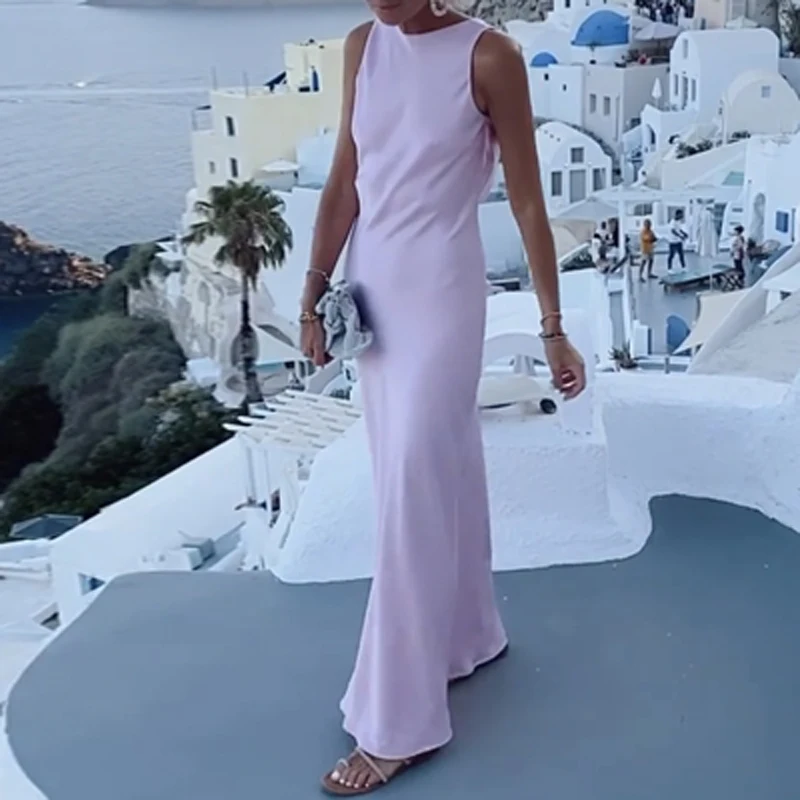 Elegant Casual O Neck Satin Long Party Dress Women Solid Simple Sleeveless Draped Dress Fashion Backless Office Tank Maxi Dress 
Elegant Casual O Neck Satin Long Party Dress Women Solid Simple Sleeveless Draped Dress Fashion Backless Office Tank Maxi Dress