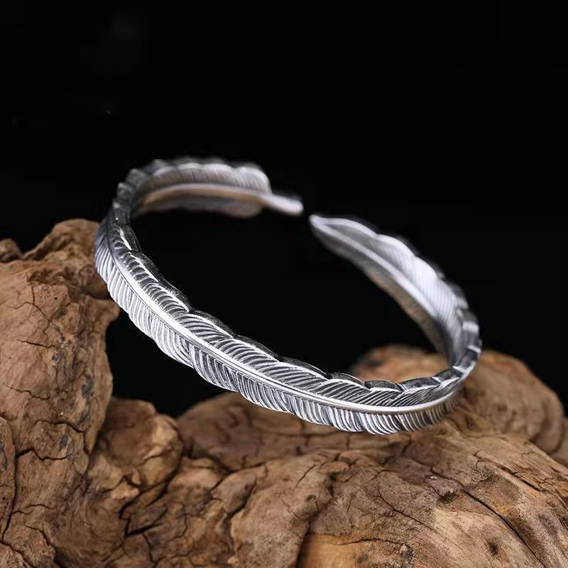 New Retro Feather Bracelet Yunnan Snowflake Silver Open Bracelet Fashion Couple Silver Bracelet Jewelry Accessories
New Retro Feather Bracelet Yunnan Snowflake Silver Open Bracelet Fashion Couple Silver Bracelet Jewelry Accessories