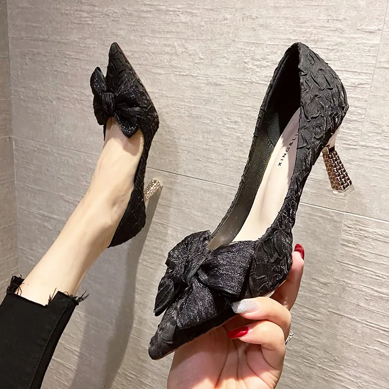 Fashion Pumps for Women Office Shoes Sexy Pointed Toe Female High Heels Green Silk Bowtie Metal Stiletto Heel Wedding Party Shoe
Fashion Pumps for Women Office Shoes Sexy Pointed Toe Female High Heels Green Silk Bowtie Metal Stiletto Heel Wedding Party Shoe