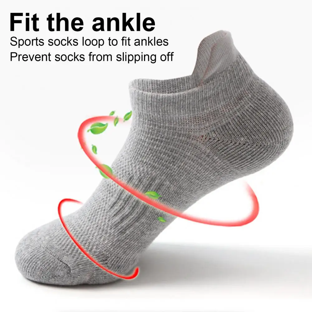 1 Pair Cotton Socks Solid Color Black White Gray Breathable Cotton Sports Socks Male Short Socks Women Men
1 Pair Cotton Socks Solid Color Black White Gray Breathable Cotton Sports Socks Male Short Socks Women Men