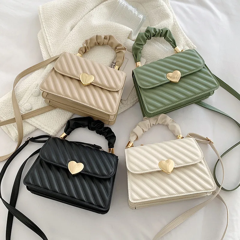Solid color simple small bag women's bag new trendy fashion one-shoulder diagonal bag high-quality texture pleated hand-held sma
Solid color simple small bag women's bag new trendy fashion one-shoulder diagonal bag high-quality texture pleated hand-held sma