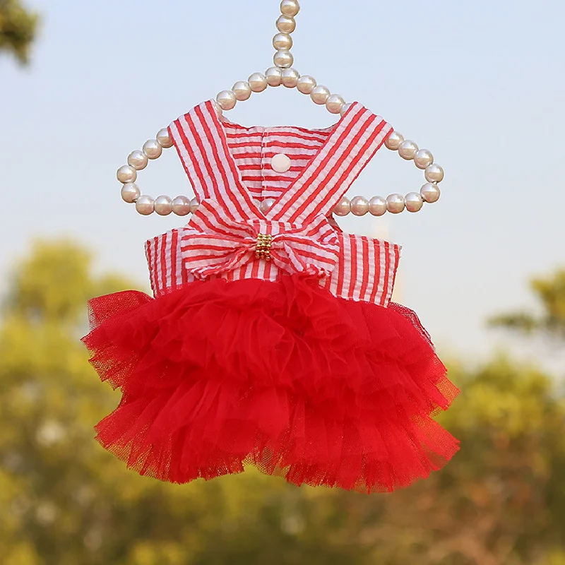 Dog Dress Puppy Summer Clothes Pet Dog Clothing Striped Suspender Mesh Skirt for Small Medium Dogs Costume Ropa Perro Princess
Dog Dress Puppy Summer Clothes Pet Dog Clothing Striped Suspender Mesh Skirt for Small Medium Dogs Costume Ropa Perro Princess