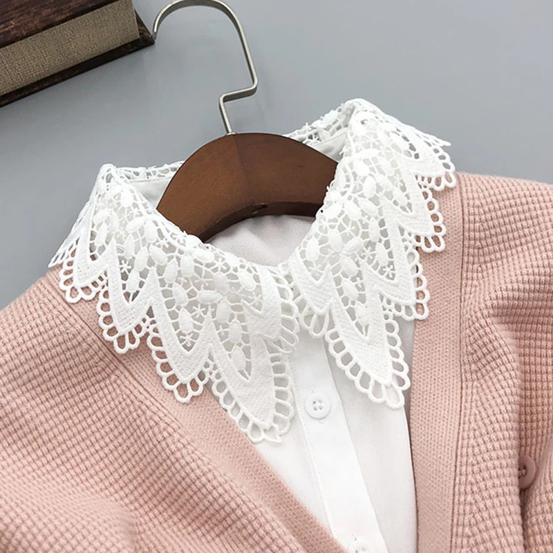 Girls White Embroidery Fake Collar for Woman Shirt Blouse Vintage Detachable Collar False Necklace Tie Lapel Blouse Top
Girls White Embroidery Fake Collar for Woman Shirt Blouse Vintage Detachable Collar False Necklace Tie Lapel Blouse Top