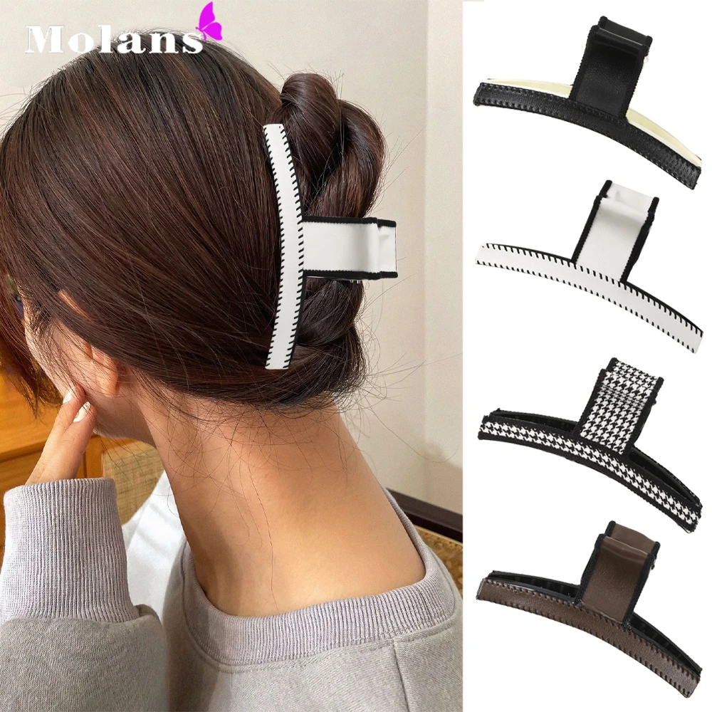 Elegant Ladies Small Fragrance PU Leather Hair Clip Fashion Temperament Headdress Acrylic Crab Clip Hair Claw Hair Accessories
Elegant Ladies Small Fragrance PU Leather Hair Clip Fashion Temperament Headdress Acrylic Crab Clip Hair Claw Hair Accessories