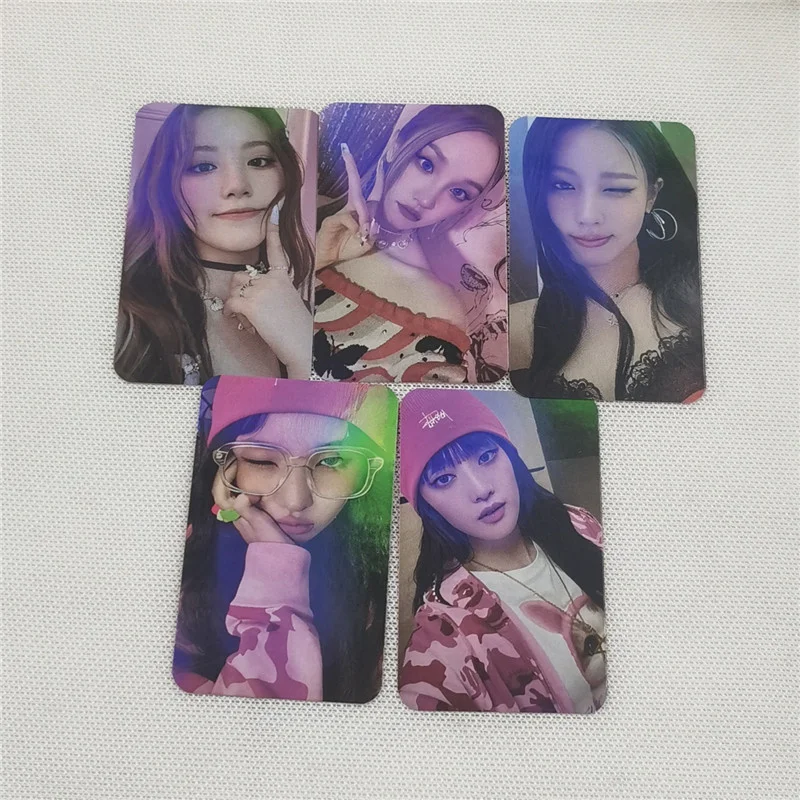 

kpop (G) I-DLE Album Card I Feel Small Card GIDLE Ye Shuhua MINNIE Printed Photo Card Lomo Card Girl Collection Gift 5pcs/set