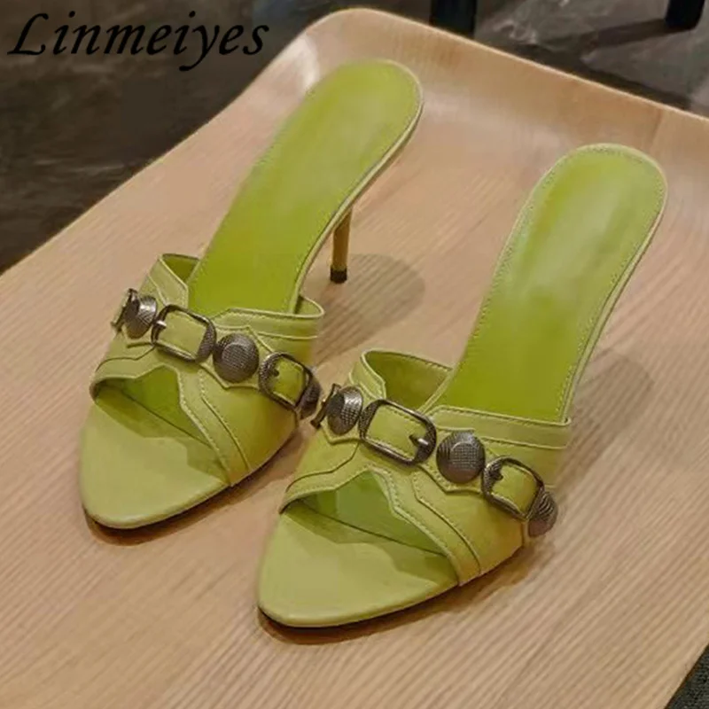 Metal Buckle Kitten Heels Slippers Women Pointed Open Toe Genuine Leather Slides Lady Rivet Mules High Heels Summer Shoes Woman
Metal Buckle Kitten Heels Slippers Women Pointed Open Toe Genuine Leather Slides Lady Rivet Mules High Heels Summer Shoes Woman