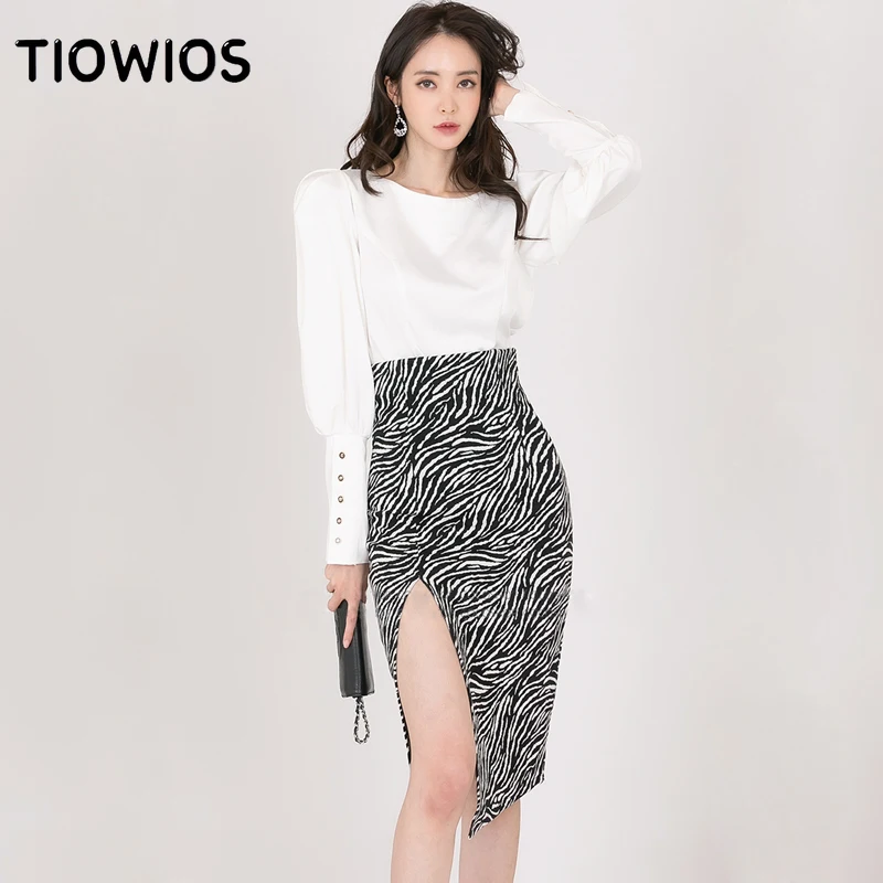 TIOWIOS 2022 Woman New Two-piece Spring Korean Temperament Slim Top Sexy Split Bag Hip Skirt Suit Female
TIOWIOS 2022 Woman New Two-piece Spring Korean Temperament Slim Top Sexy Split Bag Hip Skirt Suit Female