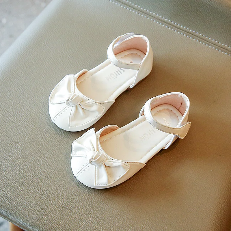 2022 Kids Sandals Summer Soft Leather Sole Sandals Shoe Girls Summer Fashion Solid Color Soft Sole Toe Cap Toddler Sandals
2022 Kids Sandals Summer Soft Leather Sole Sandals Shoe Girls Summer Fashion Solid Color Soft Sole Toe Cap Toddler Sandals