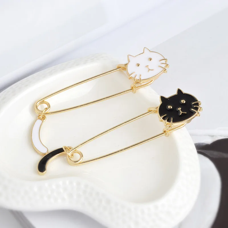 Creativity Enamel Pin Kitty New Year Gift Wag Your Tail Friends Badges Women's Brooch Christmas Lapel Pins Jewelry Fashion
Creativity Enamel Pin Kitty New Year Gift Wag Your Tail Friends Badges Women's Brooch Christmas Lapel Pins Jewelry Fashion