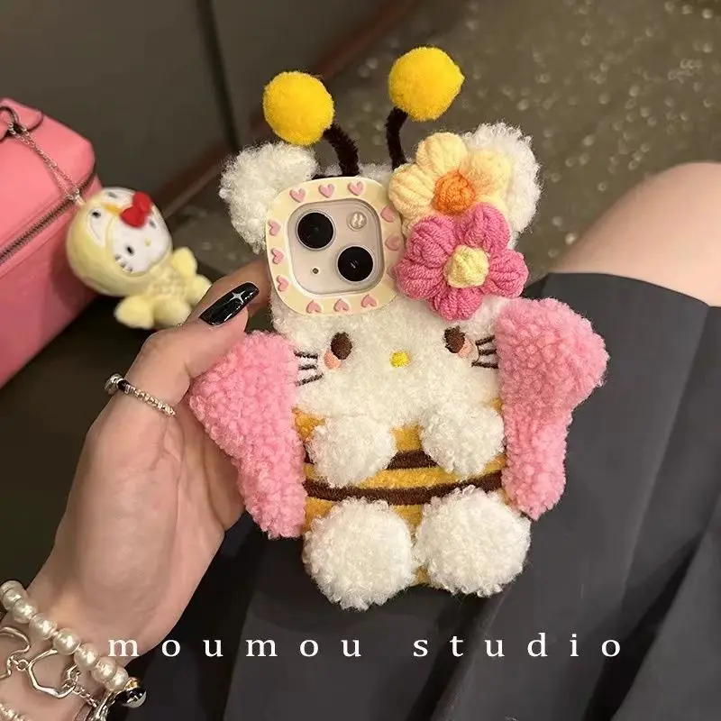 Sanrio Kawaii Anime Hello Kitty Plush Apple Iphone15\14\13\12Promax Case Cute Cartoon Girl Heart Protective Sleeve Gift Girl Toy
Sanrio Kawaii Anime Hello Kitty Plush Apple Iphone15\14\13\12Promax Case Cute Cartoon Girl Heart Protective Sleeve Gift Girl Toy
