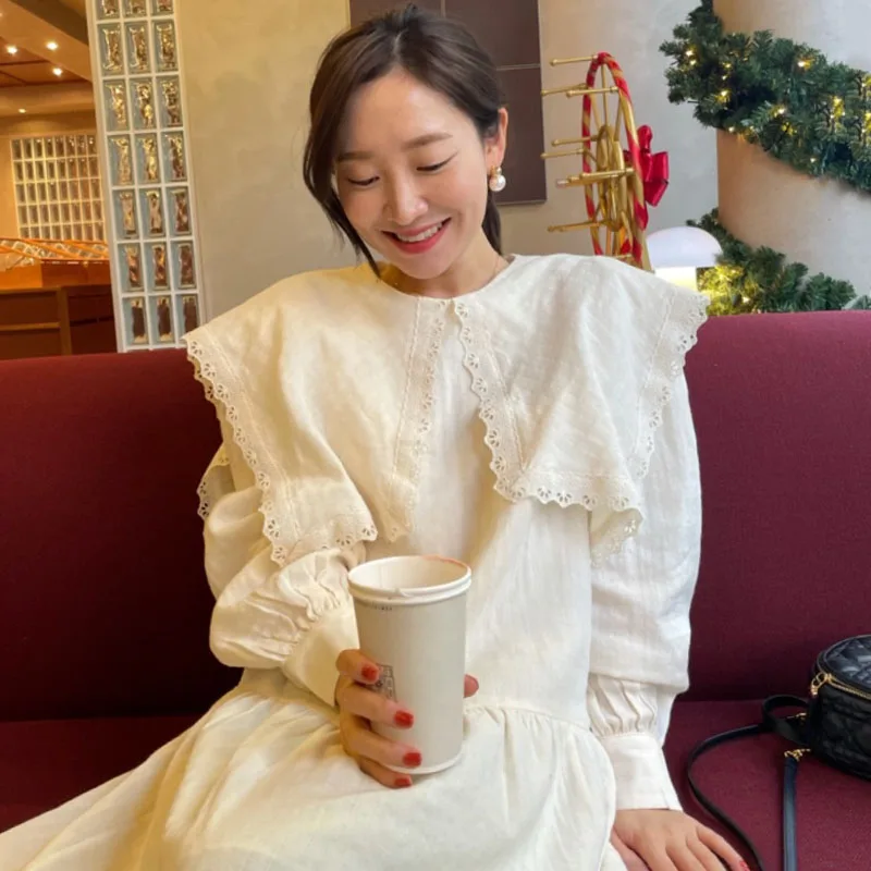 SuperAen 2022 Spring Sweet Lace Sailor Collar Loose Lantern Sleeve Solid Cake Flounced Edge A-LINE Casual Woman Dress
SuperAen 2022 Spring Sweet Lace Sailor Collar Loose Lantern Sleeve Solid Cake Flounced Edge A-LINE Casual Woman Dress