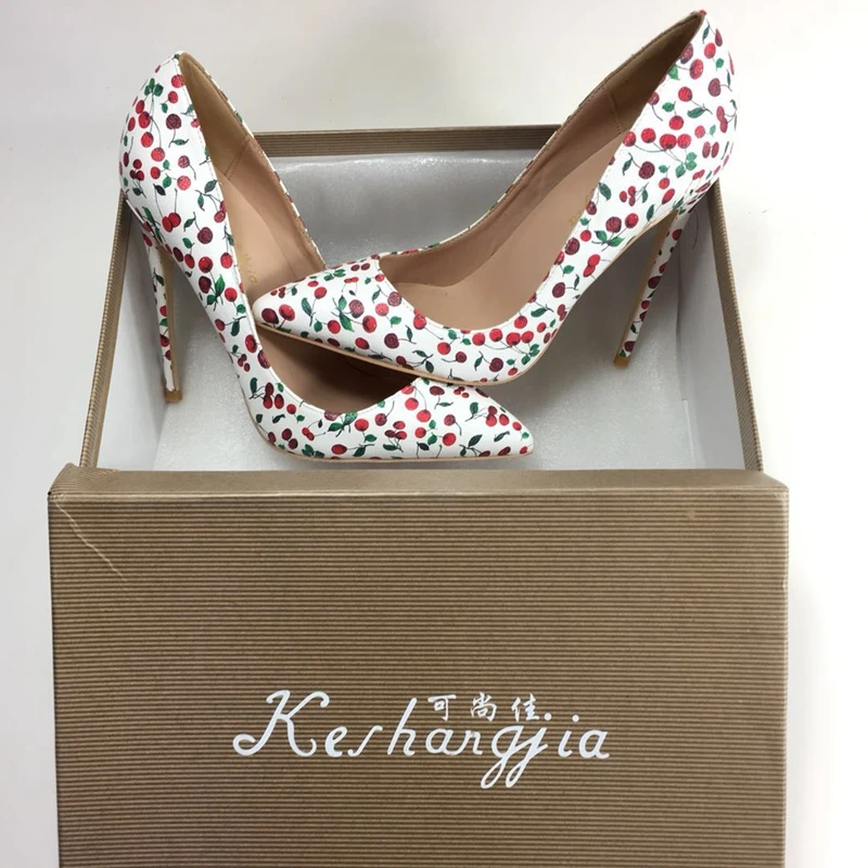 2022 new women's pumps Color mixing pumps OL simple and elegant wild ladies shoes shallow women's wedding shoes party shoes 
2022 new women's pumps Color mixing pumps OL simple and elegant wild ladies shoes shallow women's wedding shoes party shoes