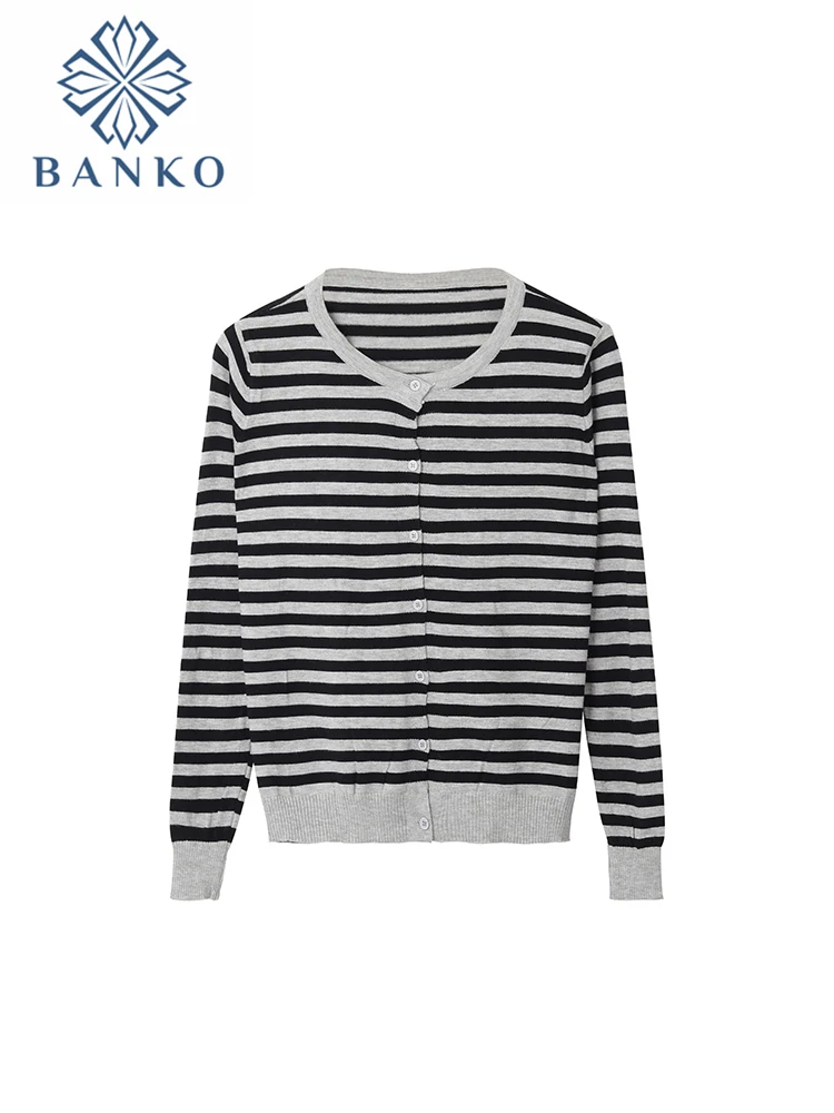 2022 Autumn Winter Women Vintage Striped Cardigan Top Crew-neck Long Sleeve Single Breasted Casual Baggy Thin Section Knitwear
2022 Autumn Winter Women Vintage Striped Cardigan Top Crew-neck Long Sleeve Single Breasted Casual Baggy Thin Section Knitwear