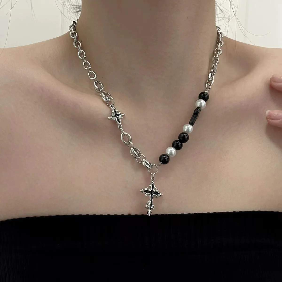 Get The Perfect Look With This Elegant And Chic Black Cross Necklace for Women - Ldeal for Any Fashion-Forward Lady!
Get The Perfect Look With This Elegant And Chic Black Cross Necklace for Women - Ldeal for Any Fashion-Forward Lady!