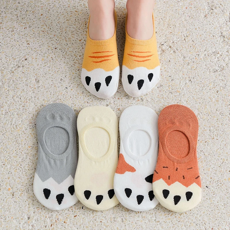 

5 Pairs of Women Stealth Boat Socks Cute Cat Scratch Silicone Non-slip Low Ankle Female Cotton Socks Low Assist Shallow Mouth