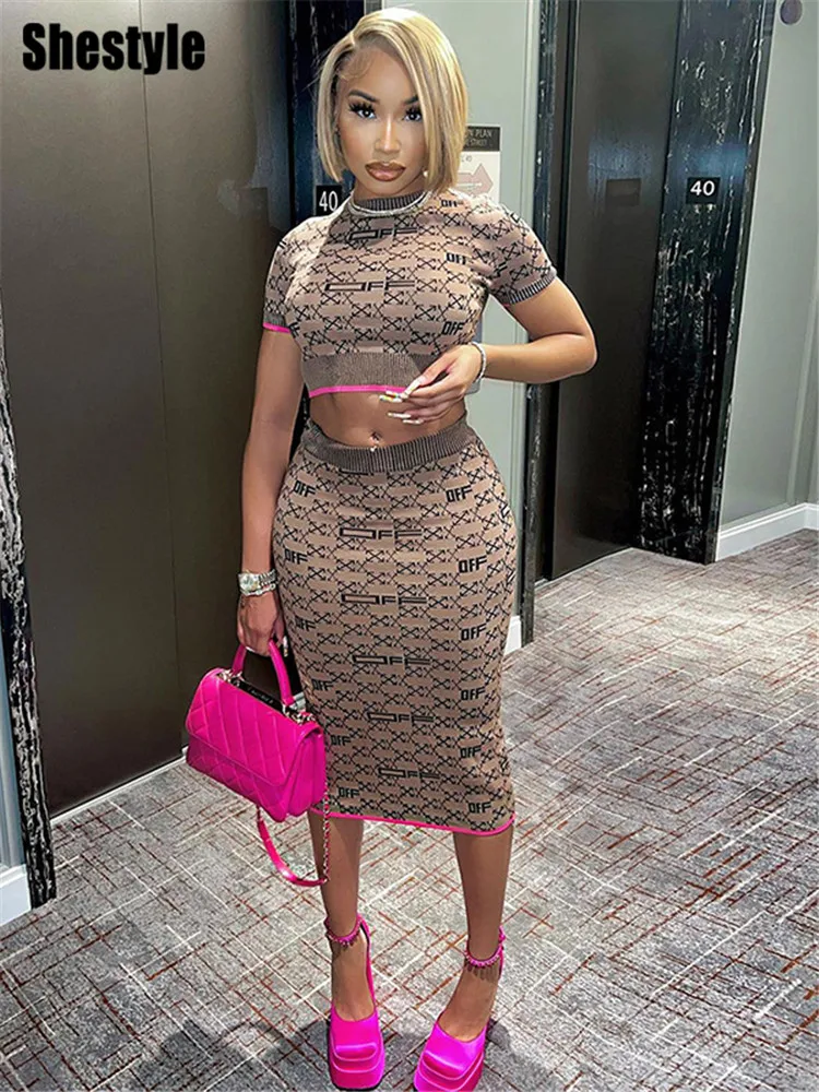 Shestyle Symbol Geometric Print Women Two Piece Sets 2022 Autumn New Arrivals Crop Tops T-Shirt Pencil Long Skirt Sexy Elegant
Shestyle Symbol Geometric Print Women Two Piece Sets 2022 Autumn New Arrivals Crop Tops T-Shirt Pencil Long Skirt Sexy Elegant