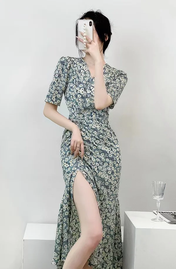 2023 spring and summer women's clothing fashion new V-neck Drawstring Split Dress 0511
2023 spring and summer women's clothing fashion new V-neck Drawstring Split Dress 0511