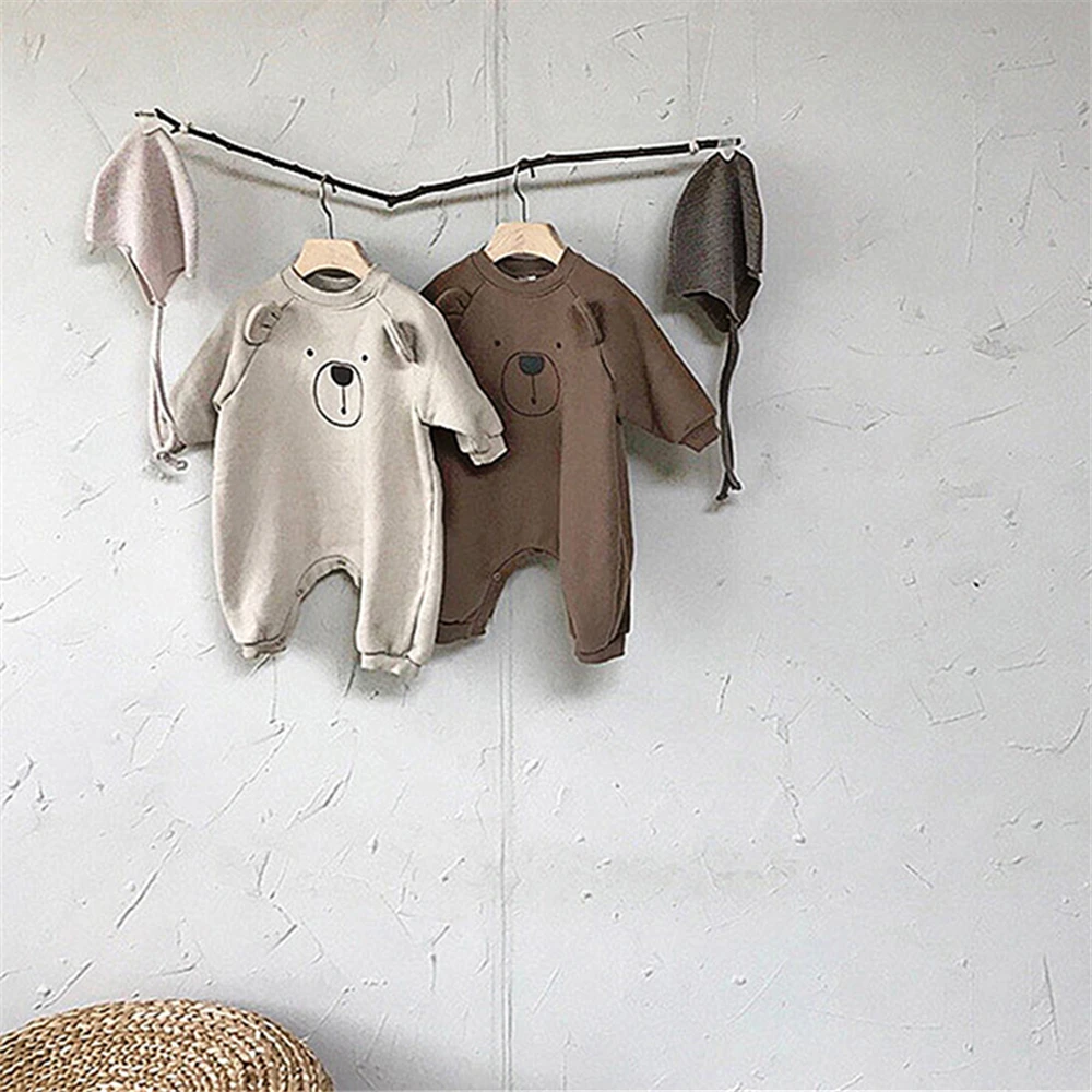 Baby Cute Korean Bebes Rompers Cotton Teddy Bear Ears Velvet Soft Package Baby Boys Romper Cute Animals Boys Rompers Clothing
Baby Cute Korean Bebes Rompers Cotton Teddy Bear Ears Velvet Soft Package Baby Boys Romper Cute Animals Boys Rompers Clothing