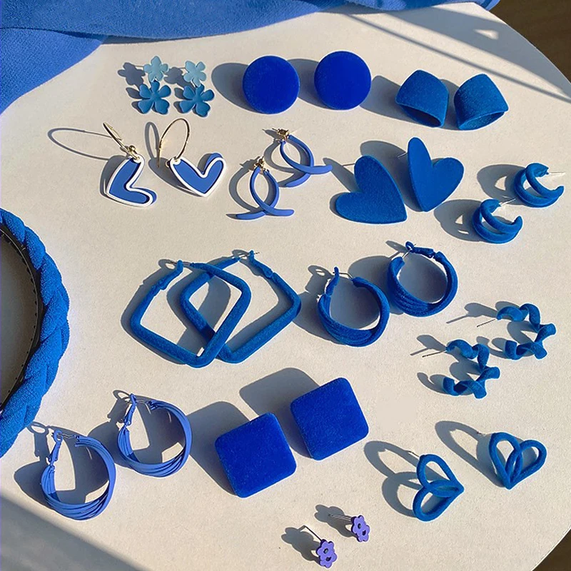 Korean Fashion Autumn Winter Flocking Bowknot Heart Blue Stud Earrings For Women Elegant Circle Pendientes Jewelry Party Gift
Korean Fashion Autumn Winter Flocking Bowknot Heart Blue Stud Earrings For Women Elegant Circle Pendientes Jewelry Party Gift