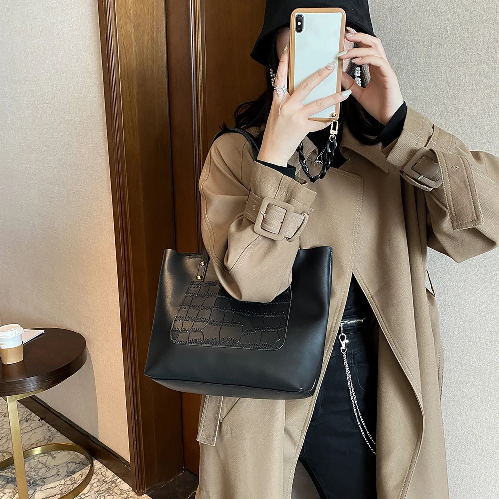 Simply Crossbody Bags Commuter Alligator Travel Top-handle PU Leather Solid Color Simple Handbags for Women 2020
Simply Crossbody Bags Commuter Alligator Travel Top-handle PU Leather Solid Color Simple Handbags for Women 2020