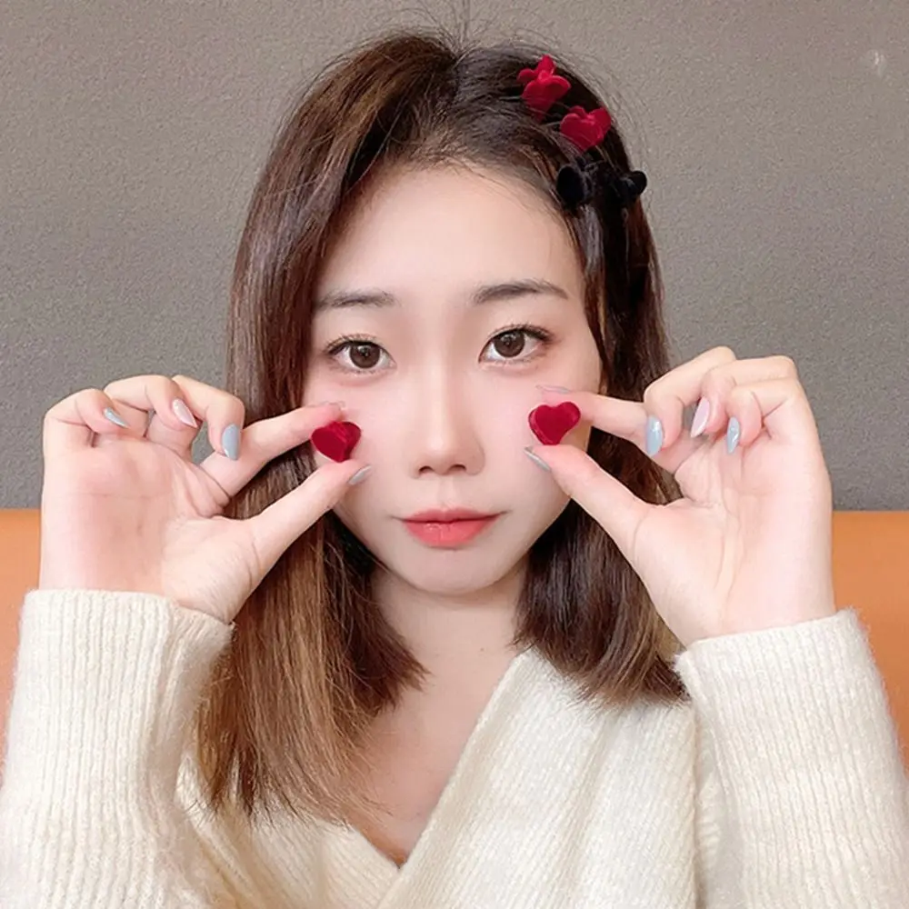 Wedding Headwear Girl Hairpins Flocking Red Heart Hair Claws Women Fashion Hair Clip Heart Rabbit Small Hair Clip
Wedding Headwear Girl Hairpins Flocking Red Heart Hair Claws Women Fashion Hair Clip Heart Rabbit Small Hair Clip
