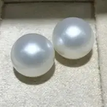 good charming pair of AAA 10-11mm south sea white round pearl earring