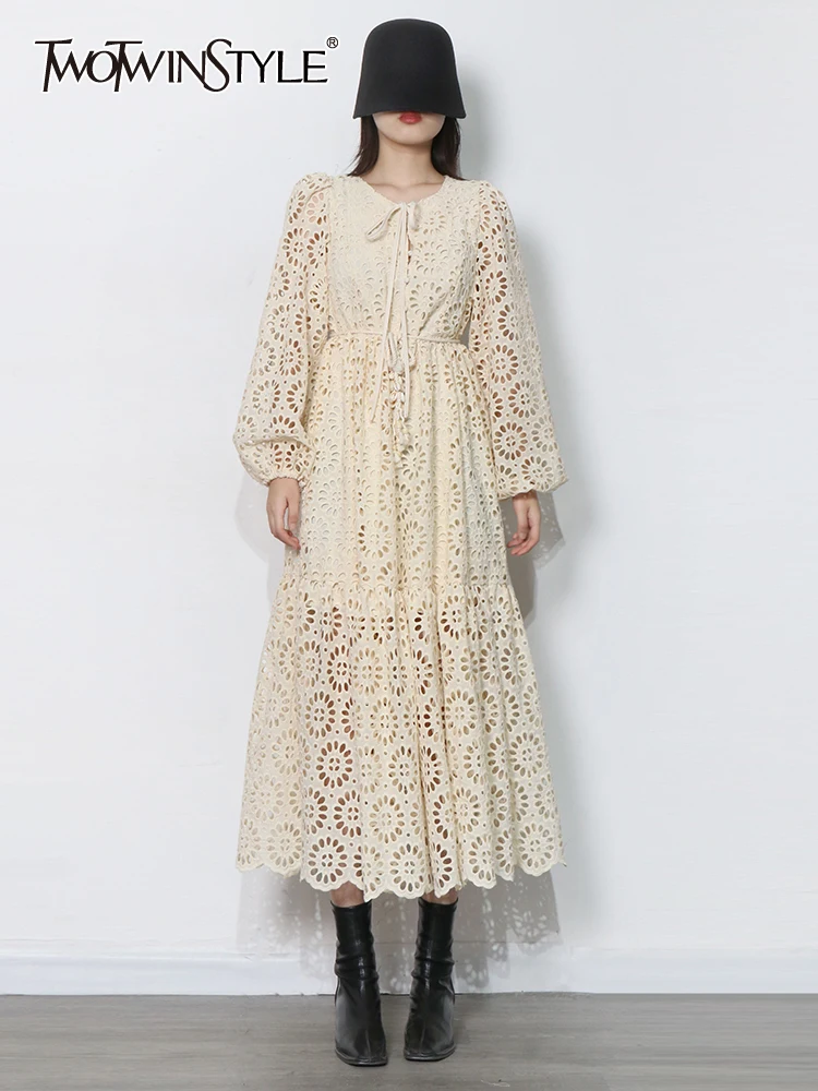 TWOTWINSTYLE Bowknot Lace Up Plain Dress For Women Round Neck Long Sleeve Cut Out Midi Dresses Female 2022 Spring Fashion Style
TWOTWINSTYLE Bowknot Lace Up Plain Dress For Women Round Neck Long Sleeve Cut Out Midi Dresses Female 2022 Spring Fashion Style