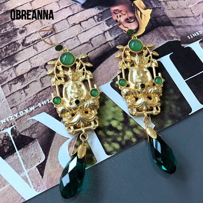 Electroplated Real Gold Modern Engraved Emerald Crystal Long Earrings 925 Silver Stud New Classic Elegant Unique Design 
Electroplated Real Gold Modern Engraved Emerald Crystal Long Earrings 925 Silver Stud New Classic Elegant Unique Design