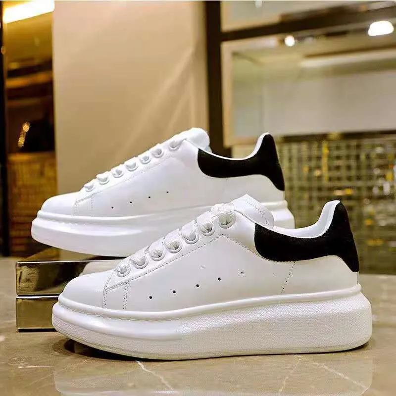 2023 Women High Leisure Shoes Flat Couple Bottom Platform Men Sneakers Couple Casual Shoes Women Shos
2023 Women High Leisure Shoes Flat Couple Bottom Platform Men Sneakers Couple Casual Shoes Women Shos