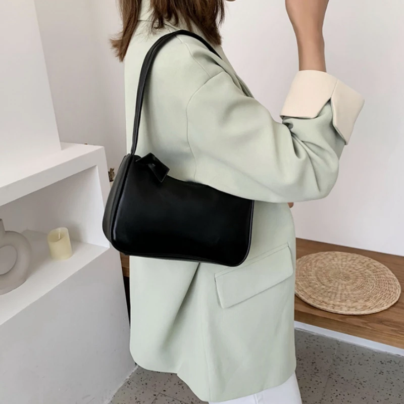 Women Small Subaxillary Bags Casual Retro Mini PU Shoulder Bag Totes Bags for Women Trendy Vintage Casual Women Cheap Handbag
Women Small Subaxillary Bags Casual Retro Mini PU Shoulder Bag Totes Bags for Women Trendy Vintage Casual Women Cheap Handbag