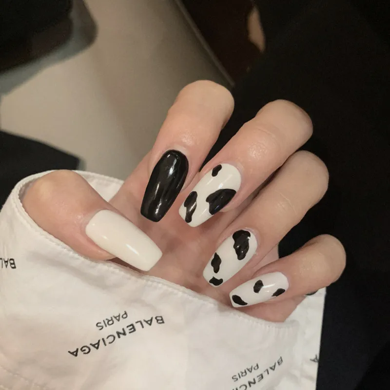Black White Mix and Match Cow Print Fake Nails Medium Coffin False Nail UV Design Gel Popular Black Spots Full Cover Nail Tips
Black White Mix and Match Cow Print Fake Nails Medium Coffin False Nail UV Design Gel Popular Black Spots Full Cover Nail Tips