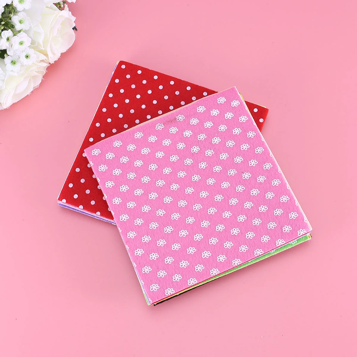 20pcs DIY Nonwoven Flower Dot Printed Fabrics Square Nonwoven Fabrics for Patchwork Sewing Craft Projects (Random Style)
20pcs DIY Nonwoven Flower Dot Printed Fabrics Square Nonwoven Fabrics for Patchwork Sewing Craft Projects (Random Style)