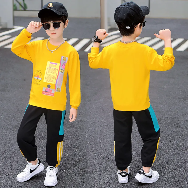 Boys sweater suit autumn 2022 new spring and autumn middle-aged boy boy foreign style net red children's sports two-piece suit
Boys sweater suit autumn 2022 new spring and autumn middle-aged boy boy foreign style net red children's sports two-piece suit
