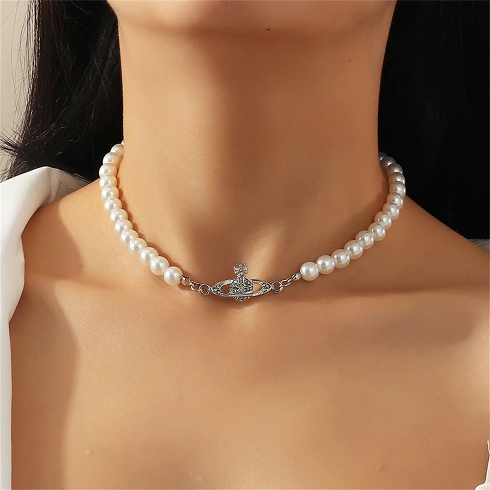 Summer Crystal Rhinestone Saturn Planet Pendant Necklaces White Round Faux Pearl Choker Necklaces For Women Jewelry Gifts
Summer Crystal Rhinestone Saturn Planet Pendant Necklaces White Round Faux Pearl Choker Necklaces For Women Jewelry Gifts
