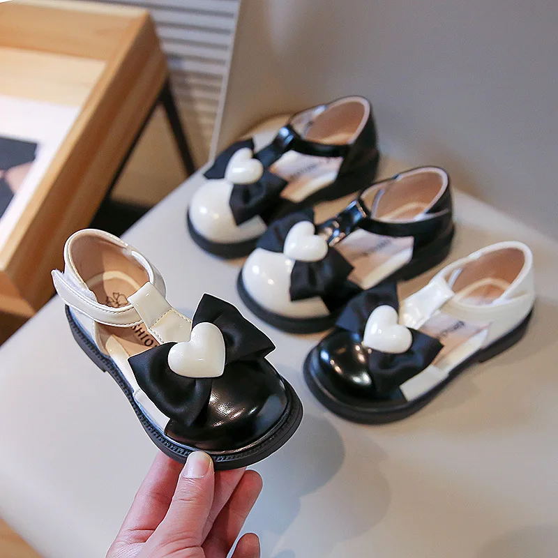 sandalias Children Sandals 2023 Summer New Heart Pattern Korean Shoes Hook & Loop Girls Bowtie Casual Soft Sole Princess Shoes
sandalias Children Sandals 2023 Summer New Heart Pattern Korean Shoes Hook & Loop Girls Bowtie Casual Soft Sole Princess Shoes