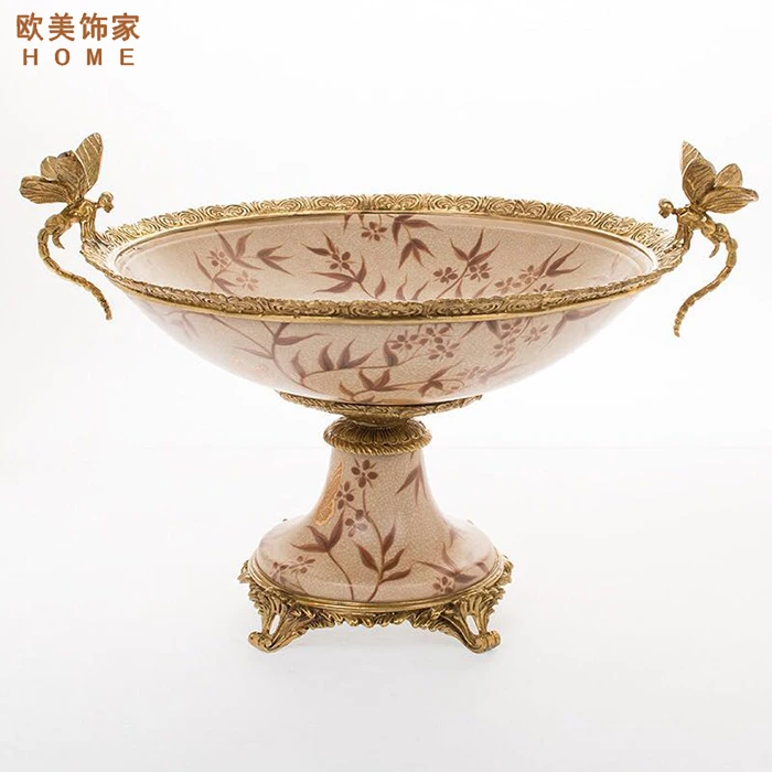 New American-style home ceramics with copper flower inserted desk lamp tissue box ornaments in the living room
New American-style home ceramics with copper flower inserted desk lamp tissue box ornaments in the living room