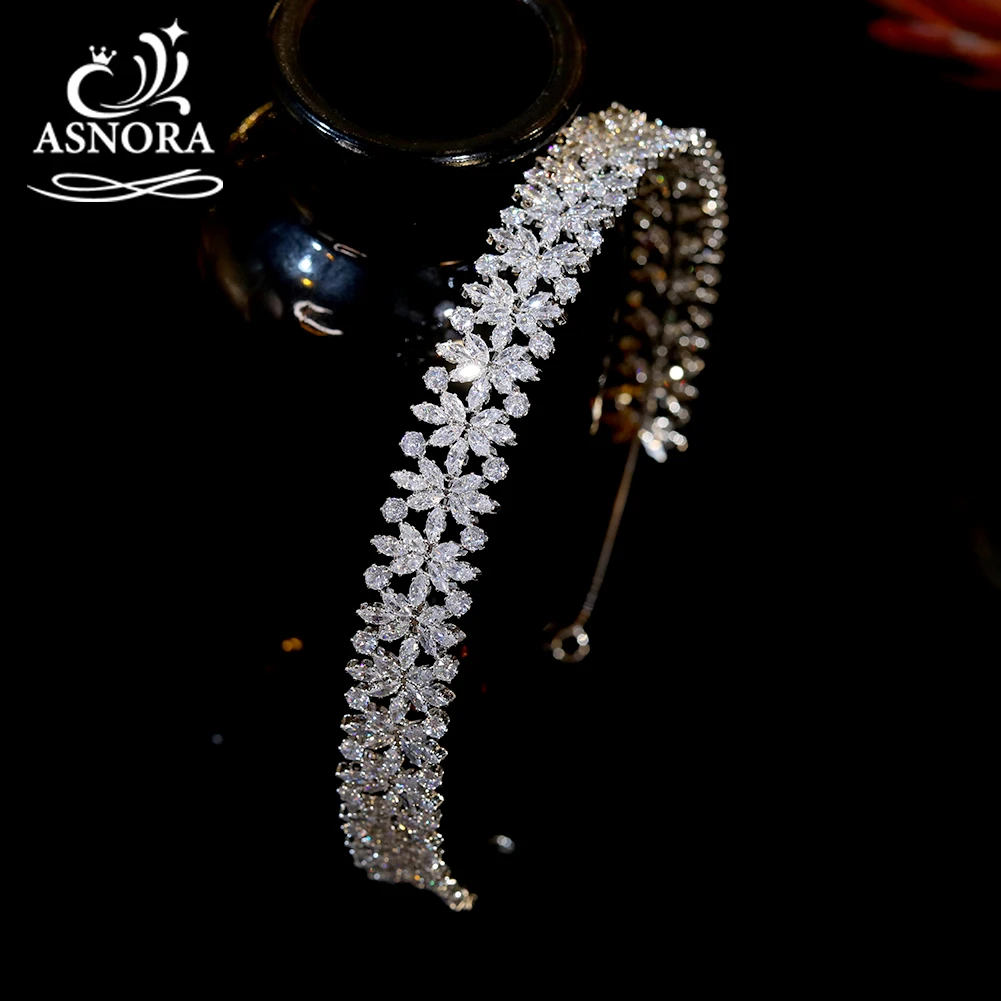 ASNORA - 2022 New CZ 16th Birthday Headband Hair Accessories Fashion Crystal Cubic Zirconia Jewelry Women Crowns Bridal Tiara
ASNORA - 2022 New CZ 16th Birthday Headband Hair Accessories Fashion Crystal Cubic Zirconia Jewelry Women Crowns Bridal Tiara