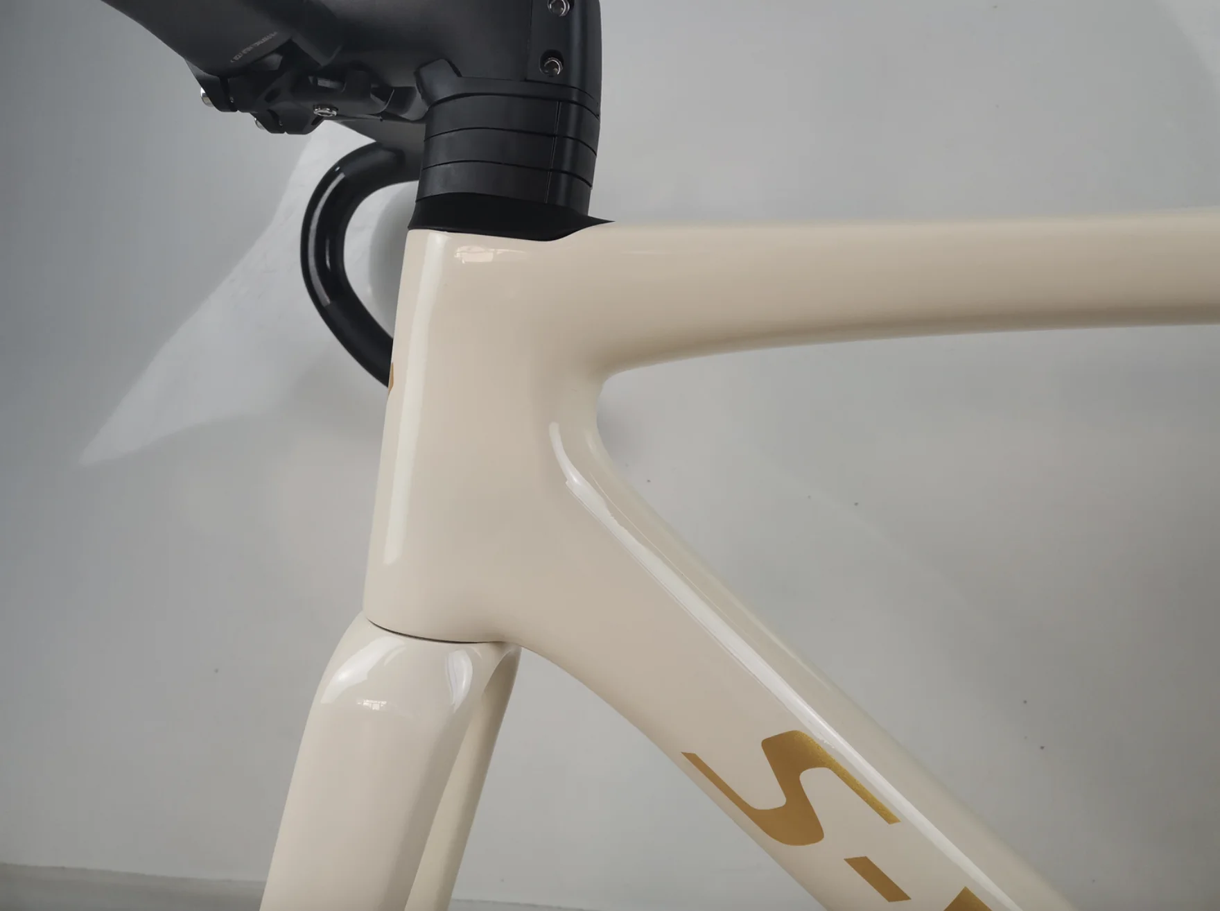 

2023 latest color SL7 frame carbon road bike aerodynamics all internal wiring 700C fastest lightest frames bicyle frameset