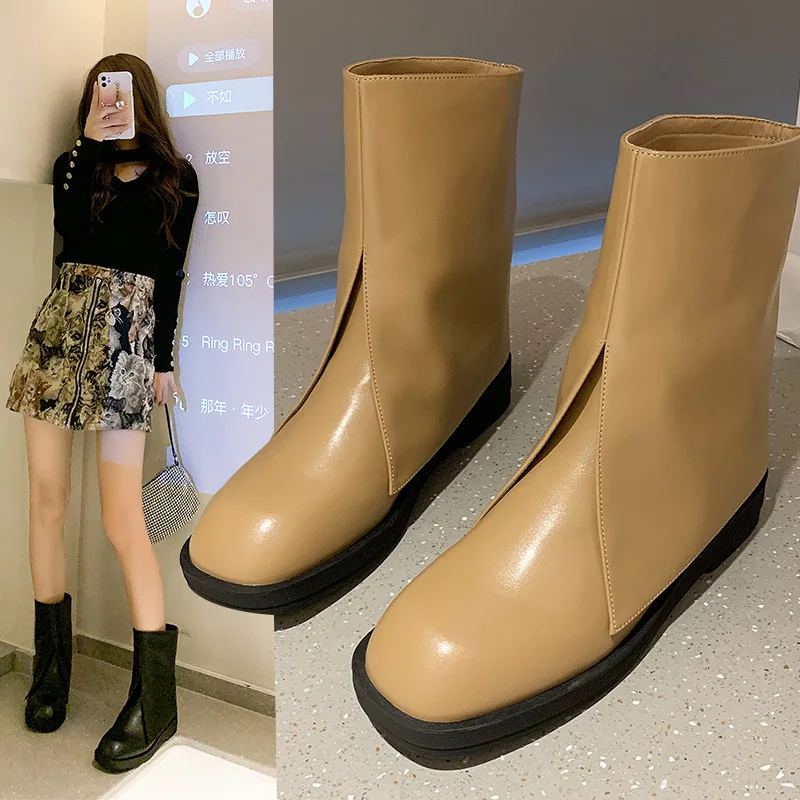 2021 Autumn British Style New Women's Boots round Head Thick Bottom Trousers Pipe Boots Retro Fashion Knight Boots
2021 Autumn British Style New Women's Boots round Head Thick Bottom Trousers Pipe Boots Retro Fashion Knight Boots