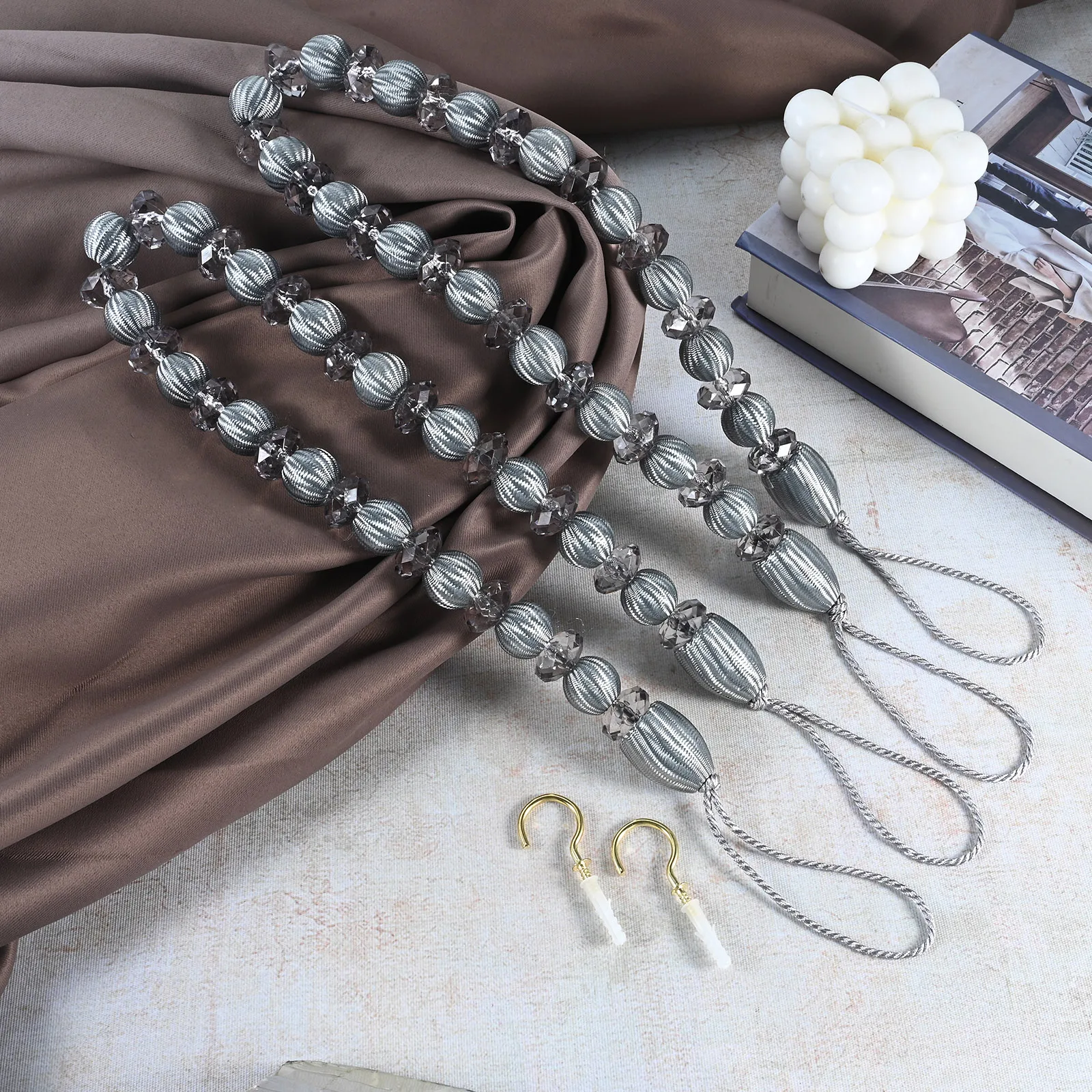 Акриловые бусины для штор 2 шт.
Акриловые бусины для штор 2 шт.