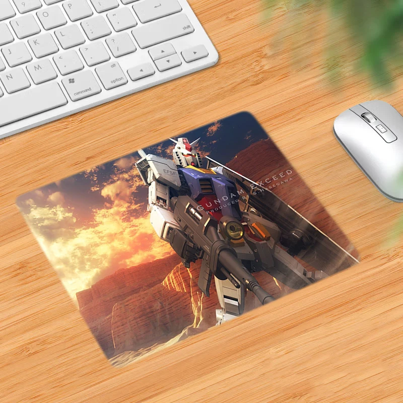 Игровые блокноты для мыши Gundam для девочек, настольный аксессуар, коврик для игр, портативный стол, аксессуары для клавиатуры, коврик для ПК, ... 
Игровые блокноты для мыши Gundam для девочек, настольный аксессуар, коврик для игр, портативный стол, аксессуары для клавиатуры, коврик для ПК, ...