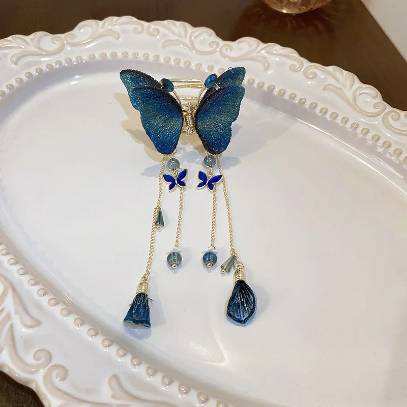 Minar Luxury 2 Designs Blue Gradient Color Butterfly Hair Claws for Women Femme Shiny Rhinestone Simulation Wings Shark Clips
Minar Luxury 2 Designs Blue Gradient Color Butterfly Hair Claws for Women Femme Shiny Rhinestone Simulation Wings Shark Clips