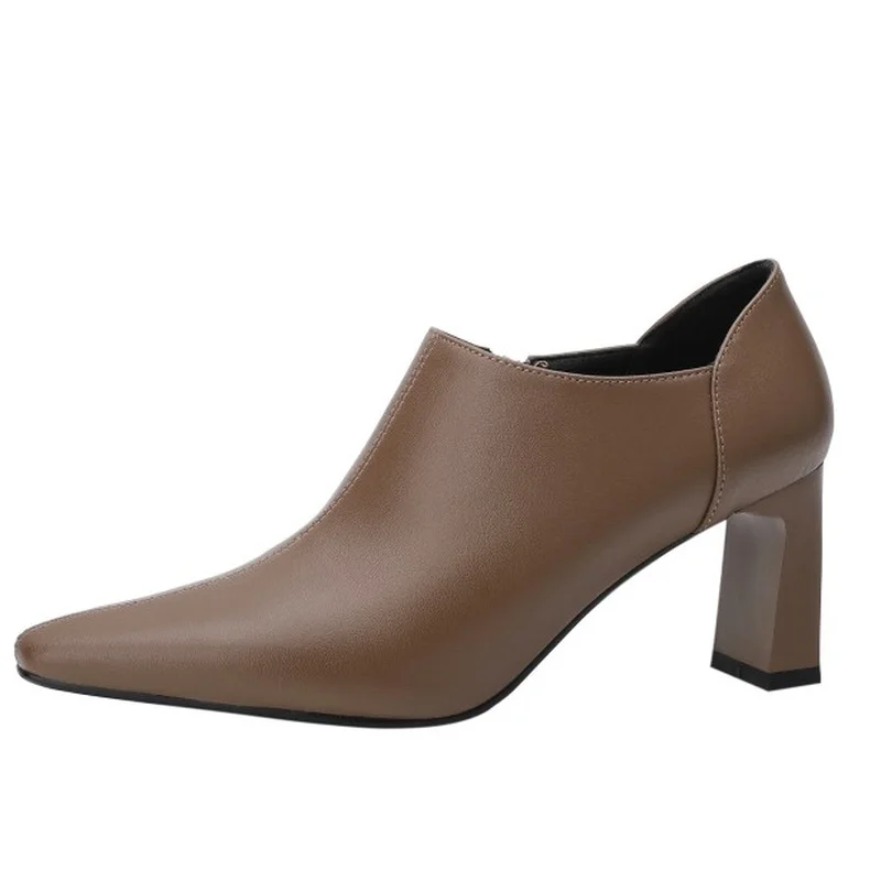 Fashion Youth High Heels Womens Shoes Korean Casual Leather High Heels European and American Versatile Single Shoes Heels Women
Fashion Youth High Heels Womens Shoes Korean Casual Leather High Heels European and American Versatile Single Shoes Heels Women