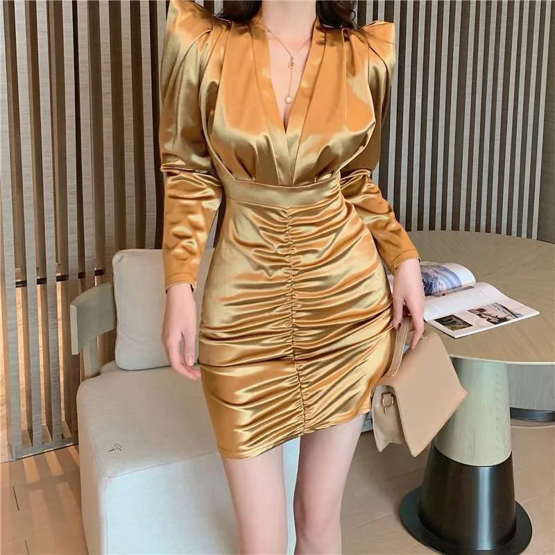 Women Sexy Deep V Short Dress Autumn Ruched Slim Solid Fashion Pencil Dress Chic Slim Streetwear Dresses
Women Sexy Deep V Short Dress Autumn Ruched Slim Solid Fashion Pencil Dress Chic Slim Streetwear Dresses