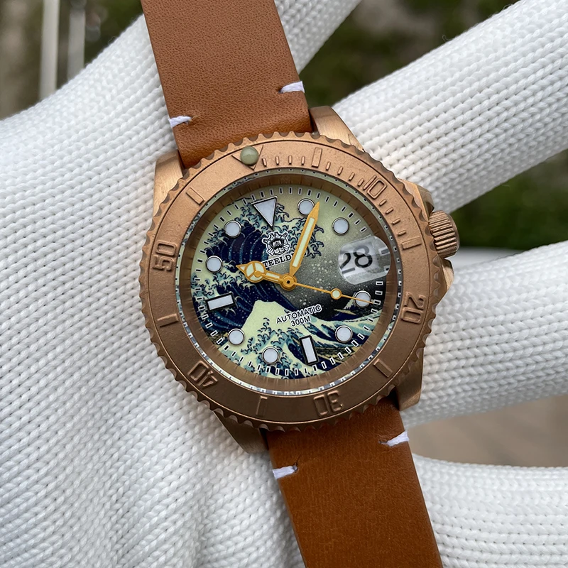 STEELDIVE Men Diver Watch CuSn8 Bronze Military Automatic Mechanical Wristwatch 300M Waterproof Luminous Sapphire NH35
STEELDIVE Men Diver Watch CuSn8 Bronze Military Automatic Mechanical Wristwatch 300M Waterproof Luminous Sapphire NH35