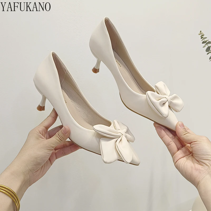 Elegant Sweet Big Bowknot Party Wedding Shoes Pumps Fashion Pointed Toe Thin Heel High Heels 5cm Mid Heel Cozy Work Single Shoes
Elegant Sweet Big Bowknot Party Wedding Shoes Pumps Fashion Pointed Toe Thin Heel High Heels 5cm Mid Heel Cozy Work Single Shoes