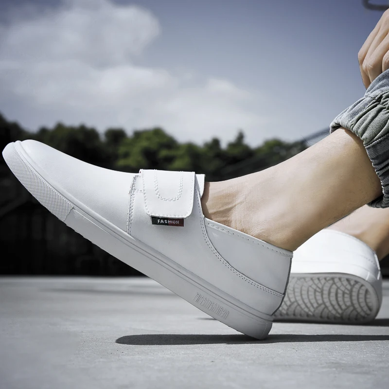 2021 New Men White Shoes Handmade Loafers Hook & Loop Young Casual Footwear Men Split Leather 37-46 Flats Leisure Sport Shoes
2021 New Men White Shoes Handmade Loafers Hook & Loop Young Casual Footwear Men Split Leather 37-46 Flats Leisure Sport Shoes